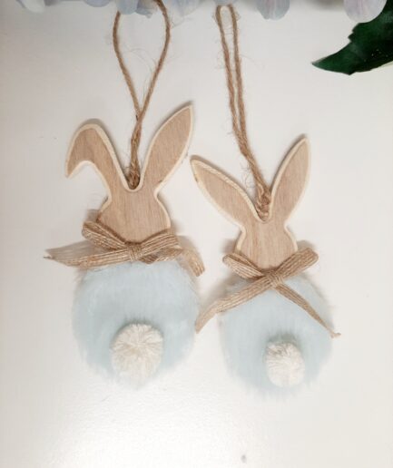 Coppia coniglietti in legno da appendere, Celeste