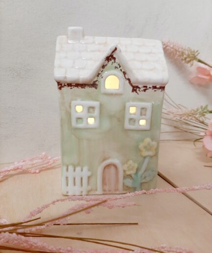 Casetta in ceramica con luci led verde