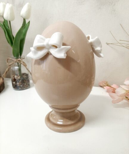 Uovo in porcellana beige fiocchi-Preziosa, difettato